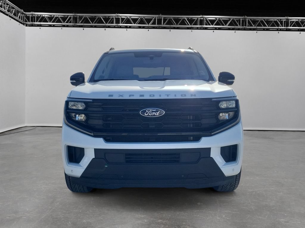 Used 2025 Ford Expedition Max Active AWD/4WD image 2
