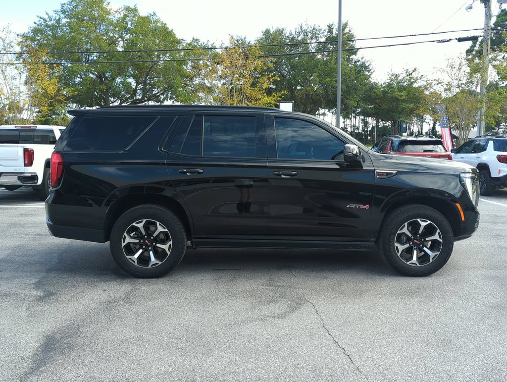 Used 2025 GMC Yukon AT4 w/ AT4 Premium Package AWD/4WD image 7