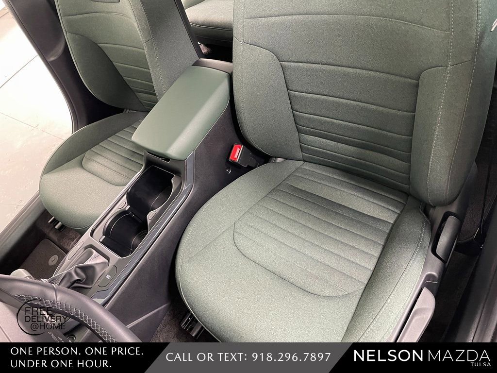 Used 2025 Kia K4 EX image 20