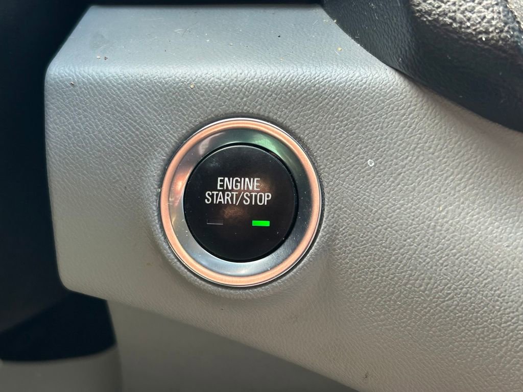 Used 2022 GMC Terrain SLT image 30