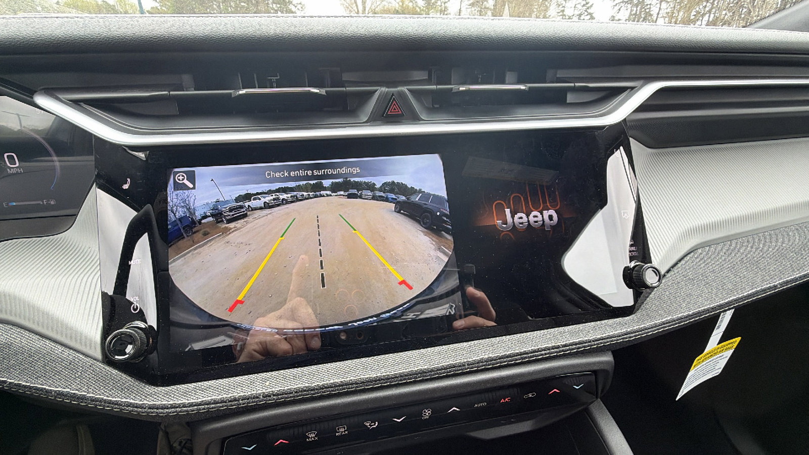 New 2026 Jeep Cherokee Laredo image 27