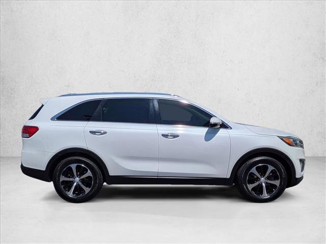 Used 2017 Kia Sorento EX w/ EX Advanced Touring Package FWD image 4