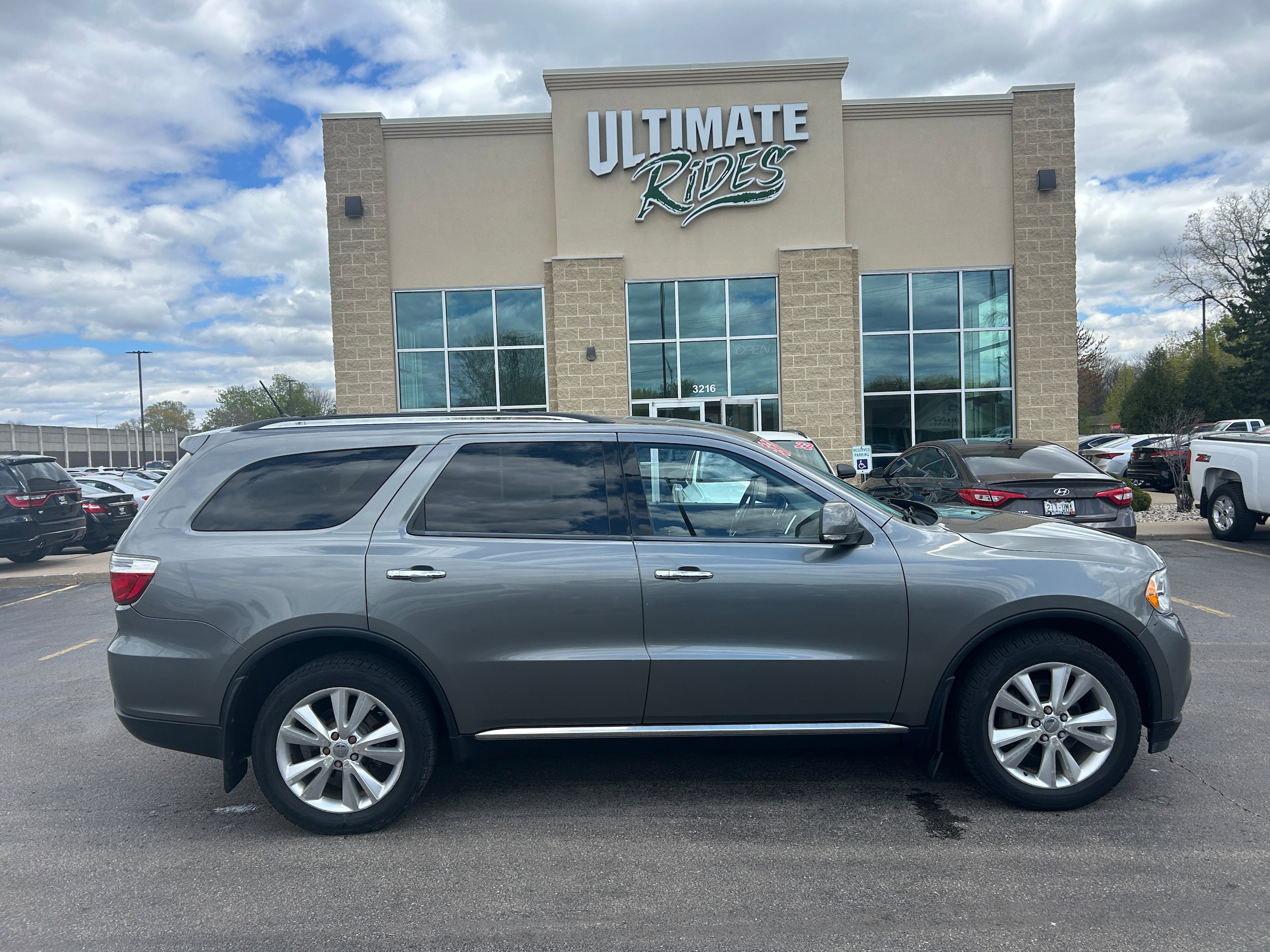 Used 2013 Dodge Durango Crew AWD/4WD image 1