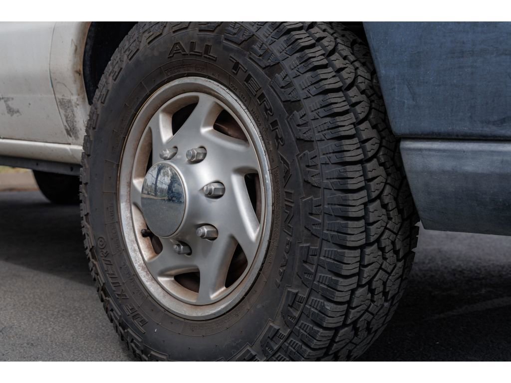 Used 2011 Ford E-250 and Econoline 250 w/ PWR Group image 18