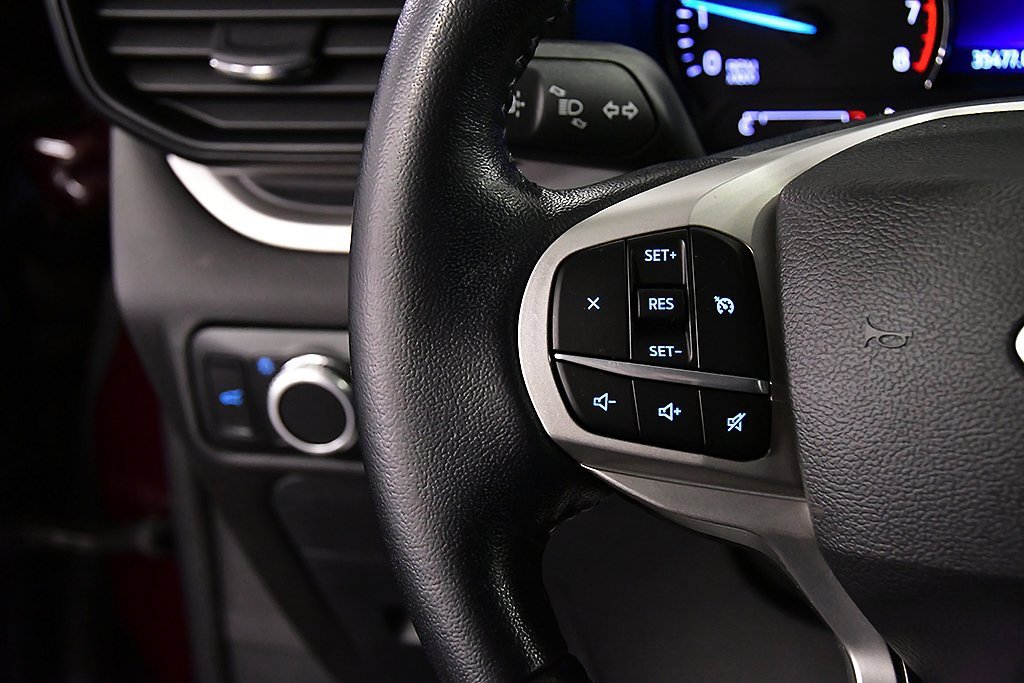 Used 2022 Ford Explorer XLT image 20