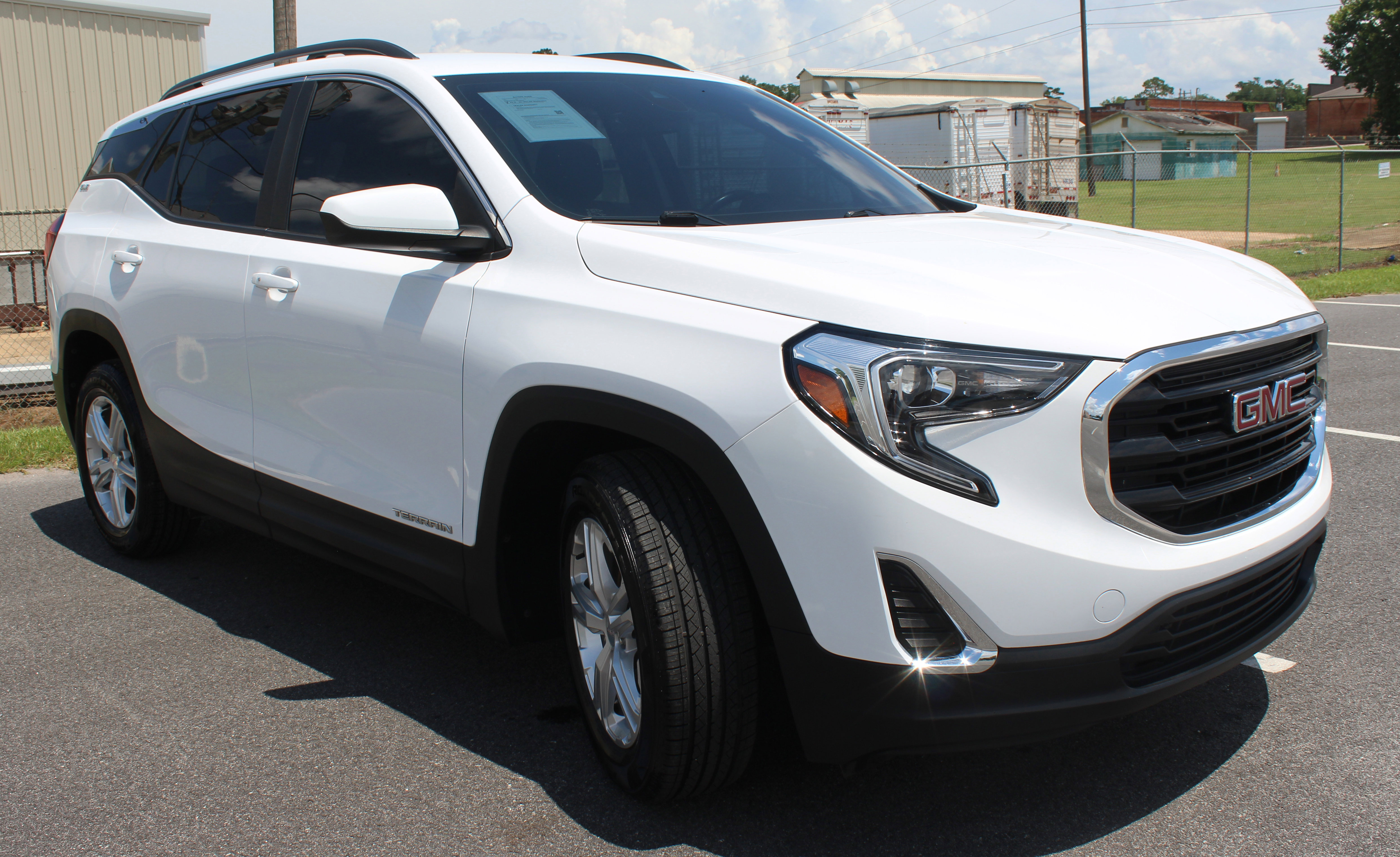 Used 2021 GMC Terrain SLE w/ Driver Convenience Package image 14
