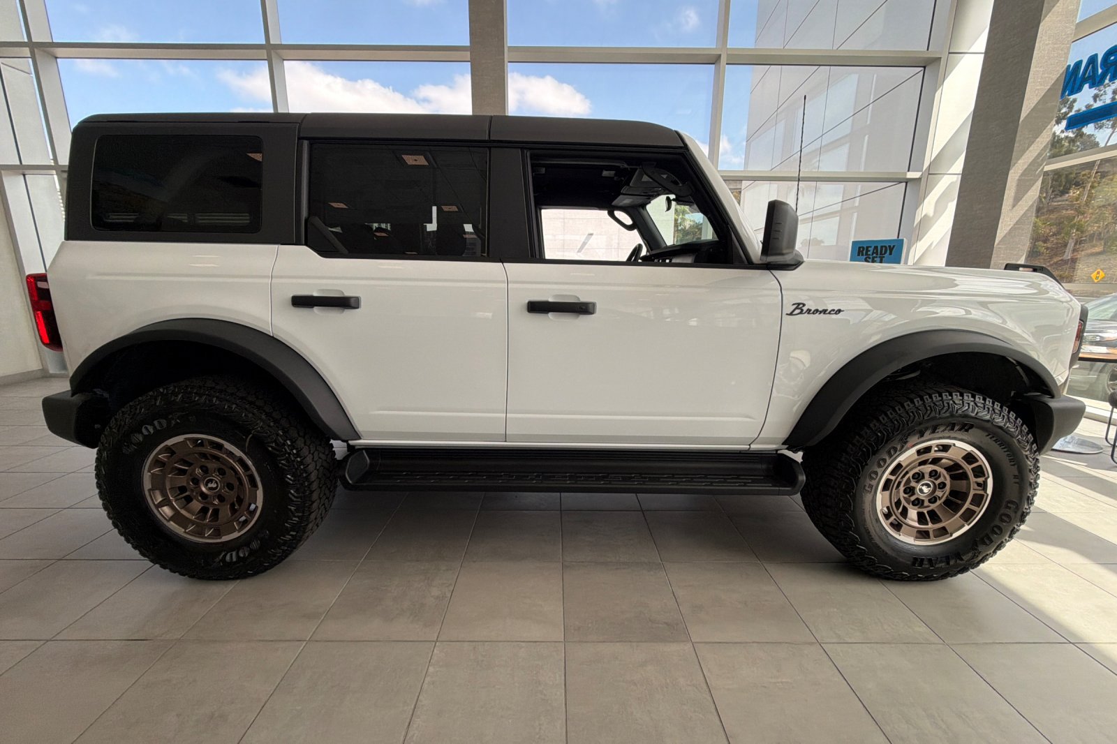 New 2026 Ford Bronco Big Bend AWD/4WD image 2