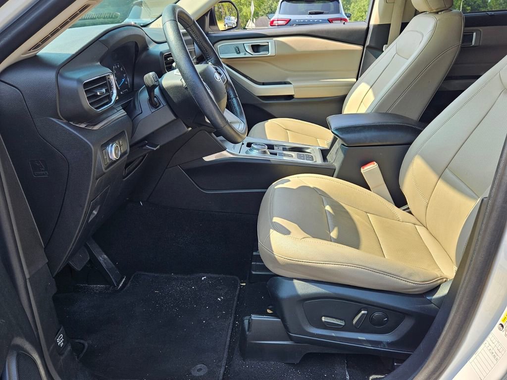 Used 2022 Ford Explorer Limited RWD image 5