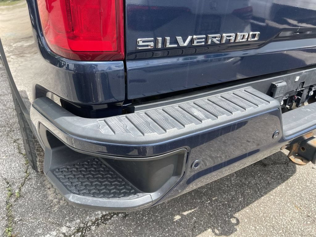 Used 2023 Chevrolet Silverado 2500 High Country w/ LPO, Hitch Package AWD/4WD image 16