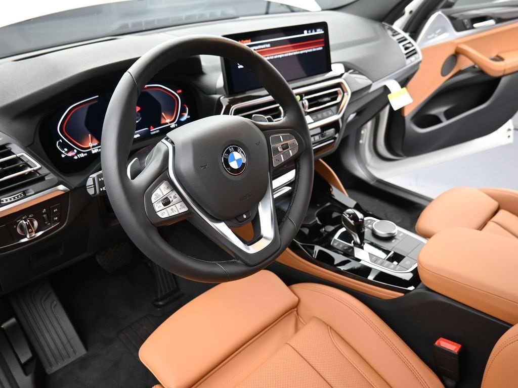 New 2025 BMW X4 xDrive30i w/ Premium Package image 15