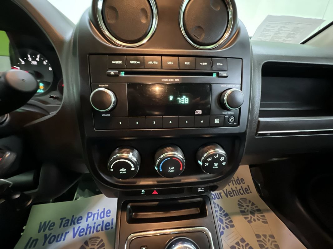 Used 2011 Jeep Compass 4WD image 21