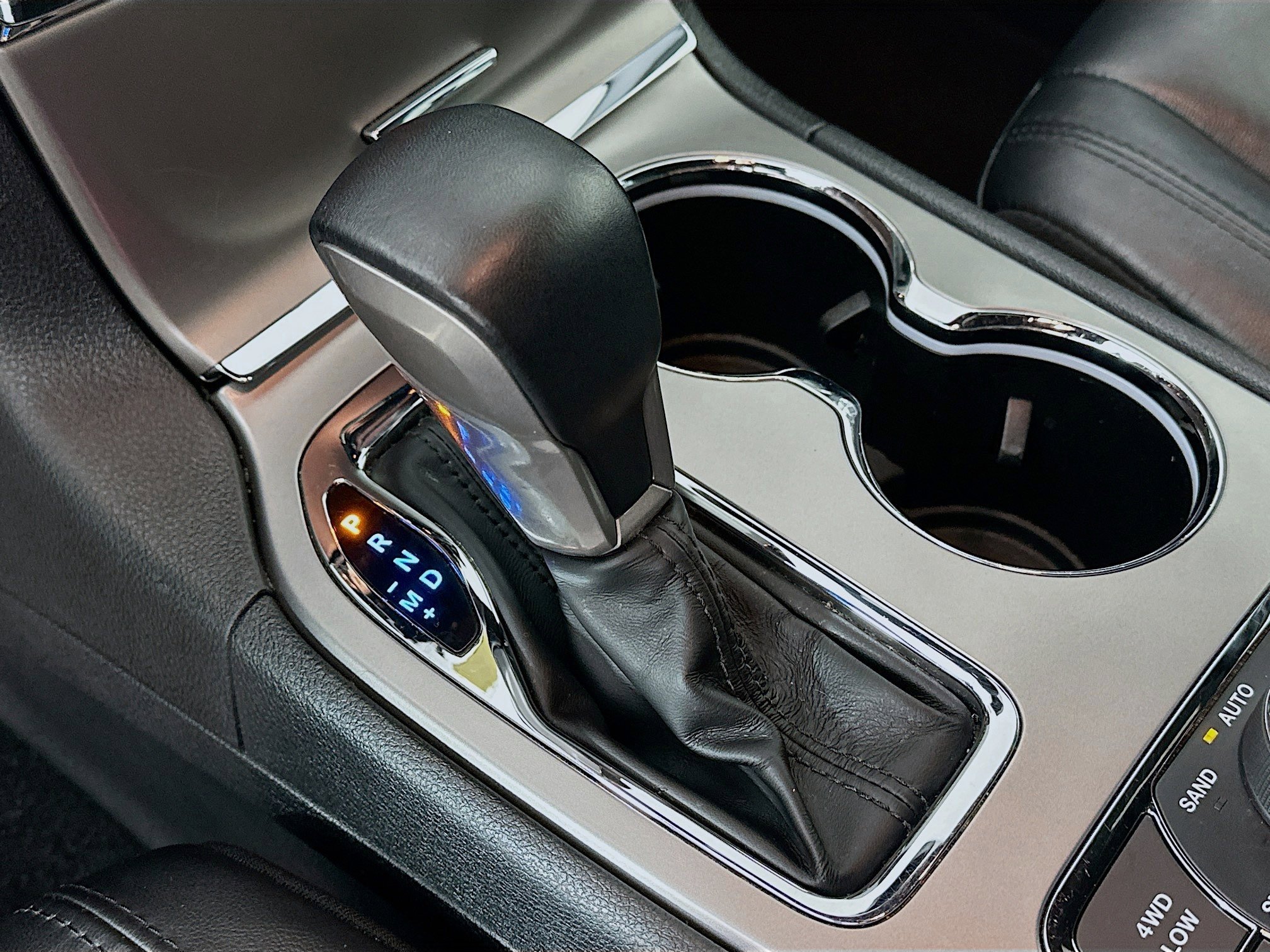 Used 2022 Jeep Grand Cherokee Limited w/ Trailer Tow Group IV image 21