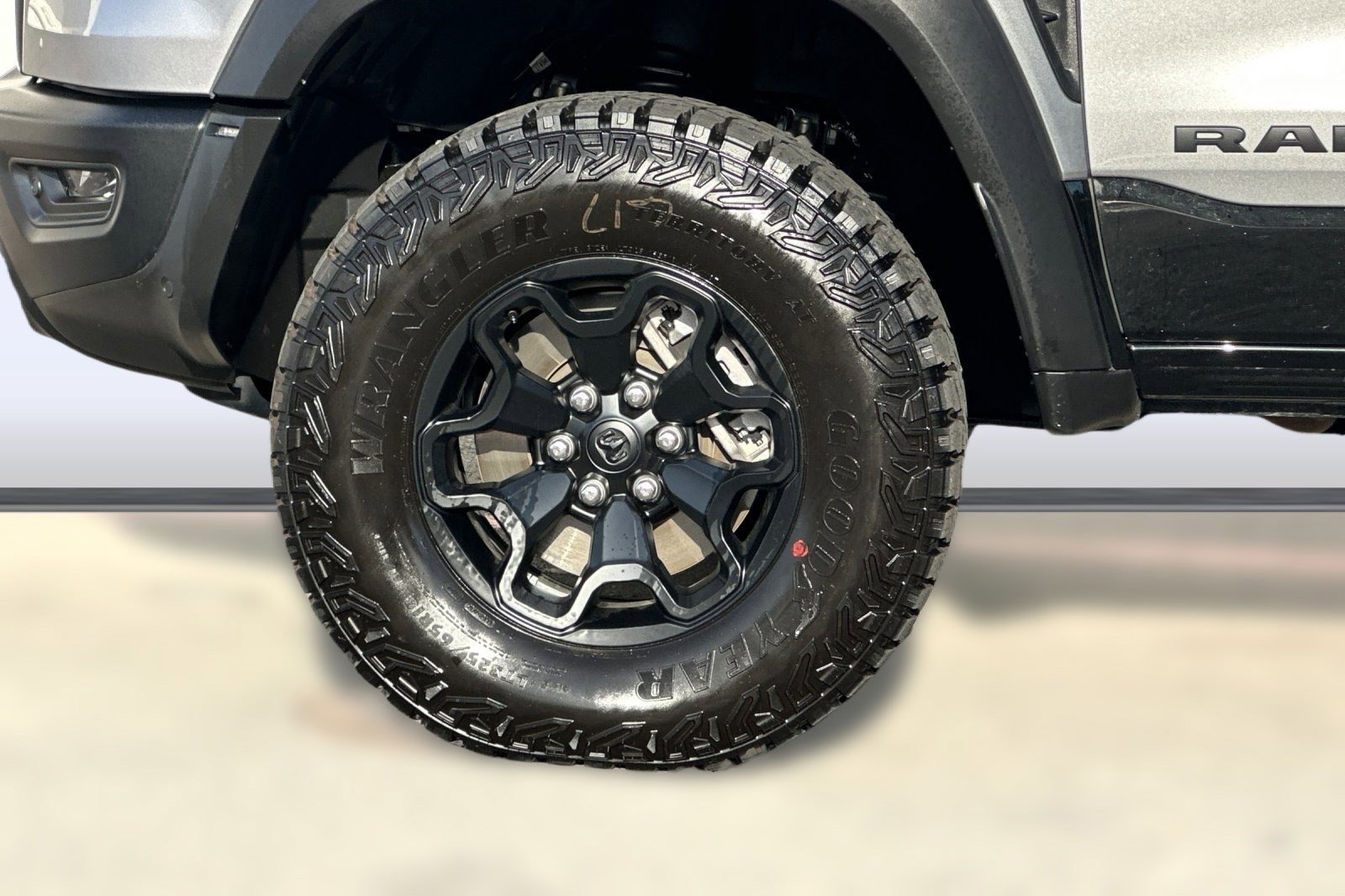 Used 2025 RAM 1500 RHO image 11