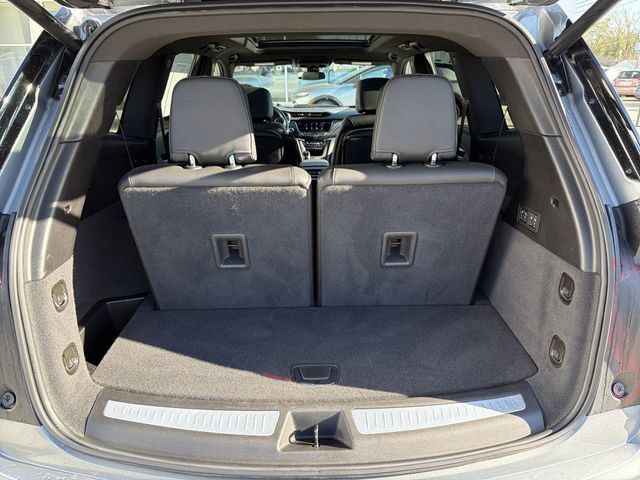 Used 2025 Cadillac XT6 Premium Luxury AWD/4WD image 26