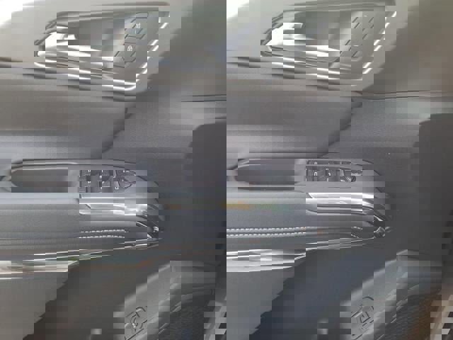 New 2026 Chevrolet Traverse LT w/ Midnight/Sport Edition image 16