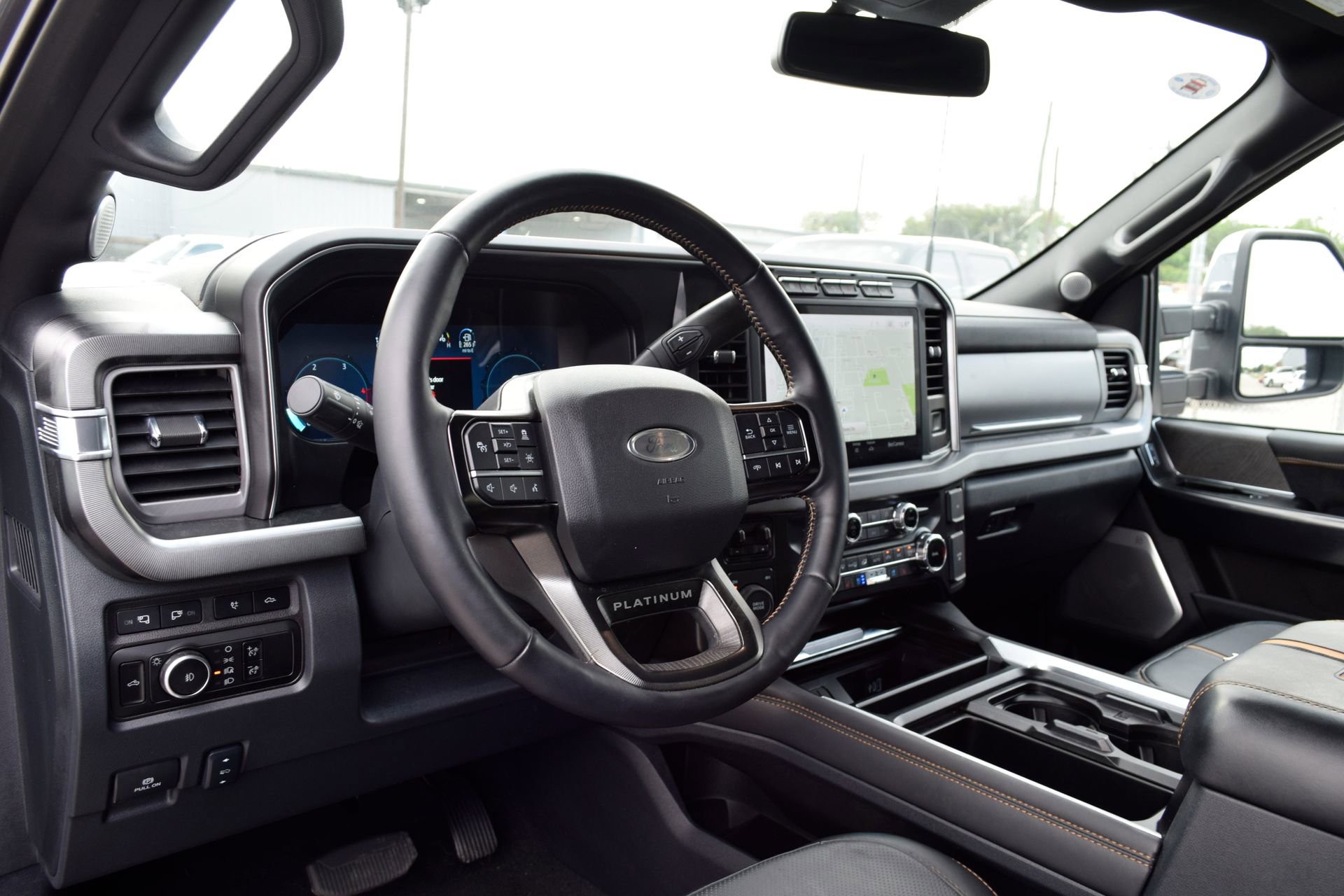 Used 2024 Ford F250 Platinum AWD/4WD image 17