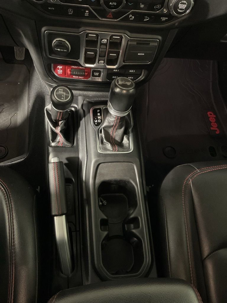 Used 2020 Jeep Wrangler Unlimited Rubicon w/ Uconnect 4C Nav & Sound Group AWD/4WD image 31