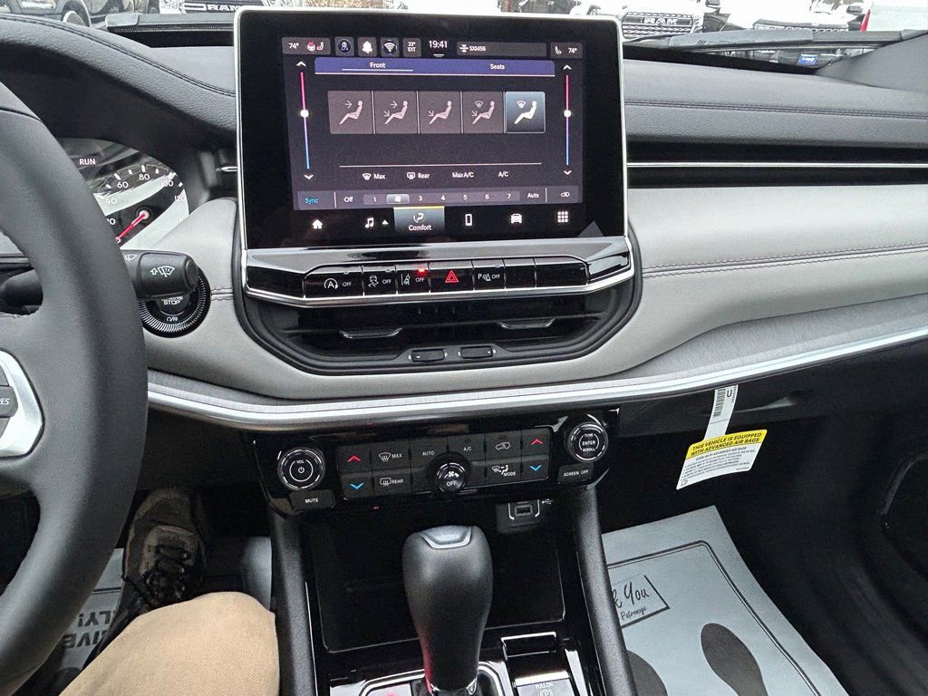 New 2026 Jeep Compass Limited image 15