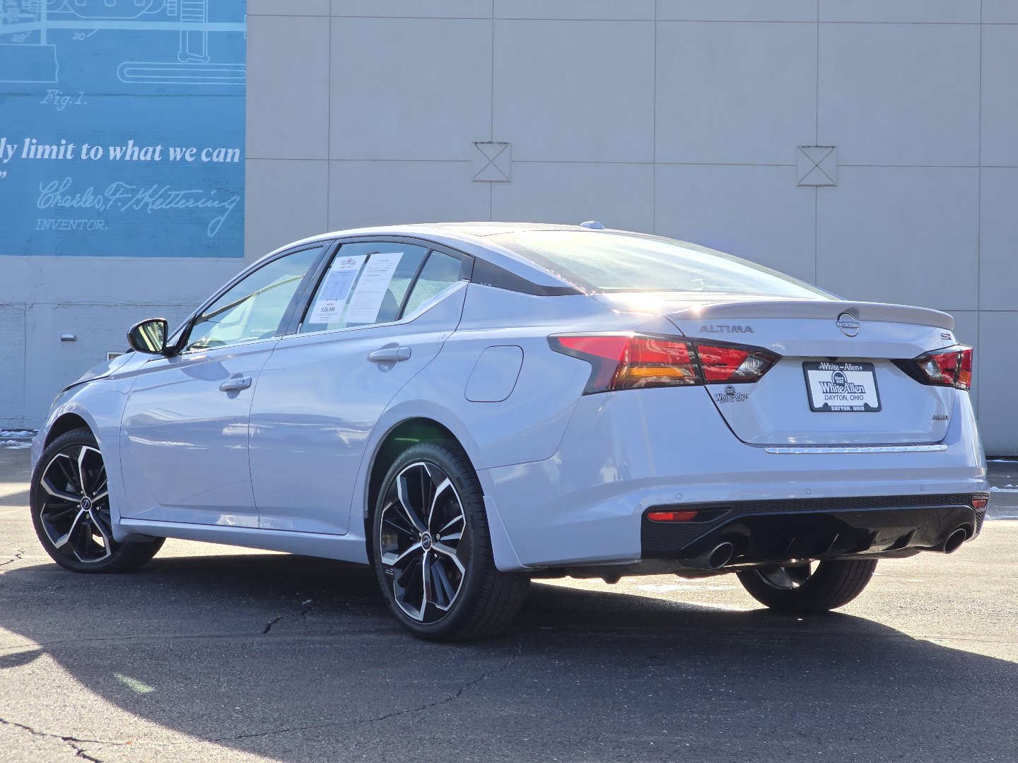 Used 2023 Nissan Altima 2.5 SR w/ SR Premium Package image 24