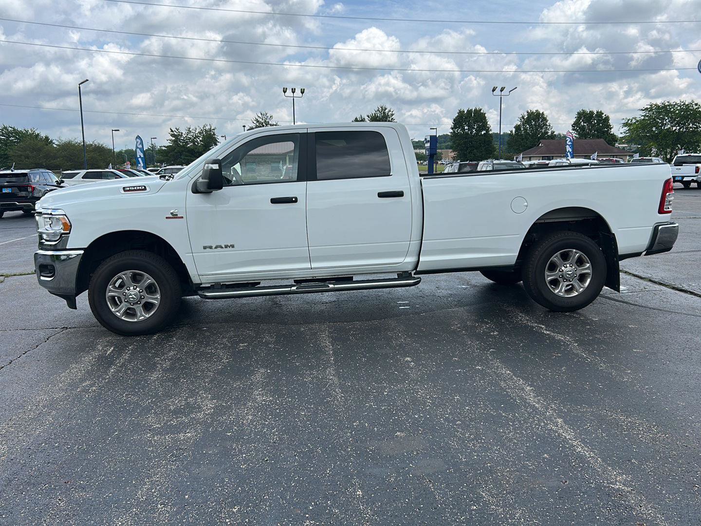 Used 2024 RAM 3500 Big Horn AWD/4WD image 7