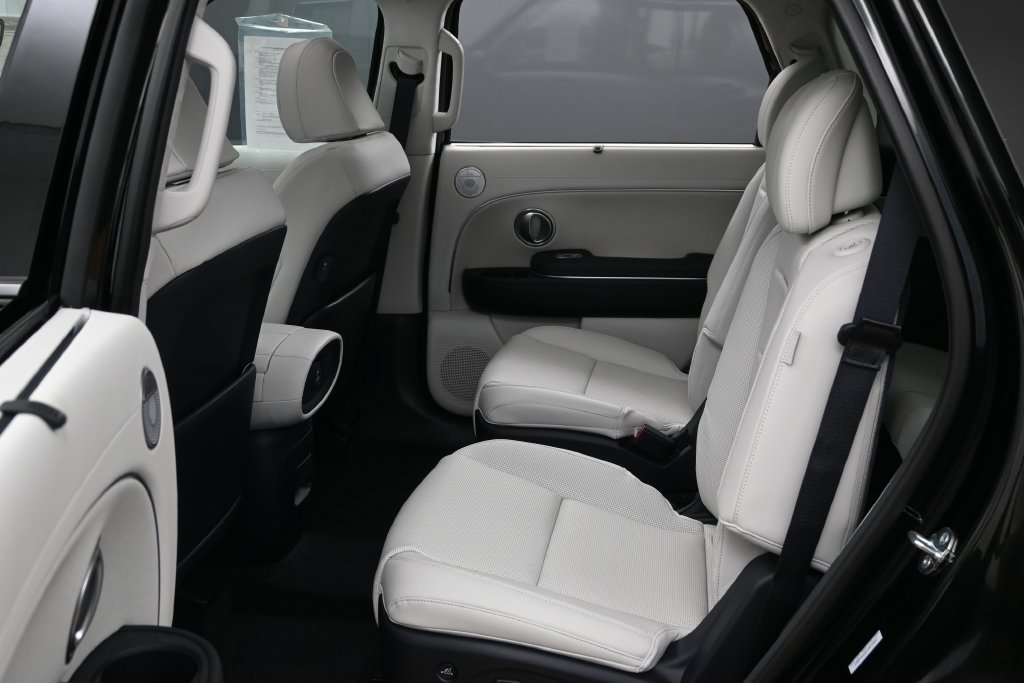 Used 2026 Hyundai Palisade Calligraphy FWD image 24