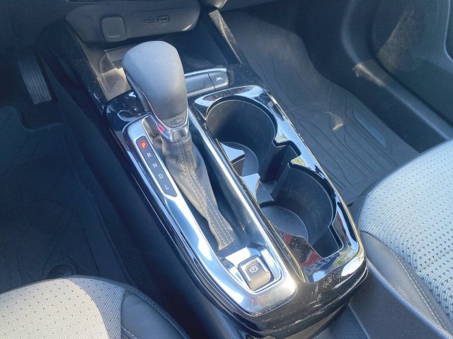 Used 2025 Chevrolet Trax LT w/ Sunroof Package FWD image 15