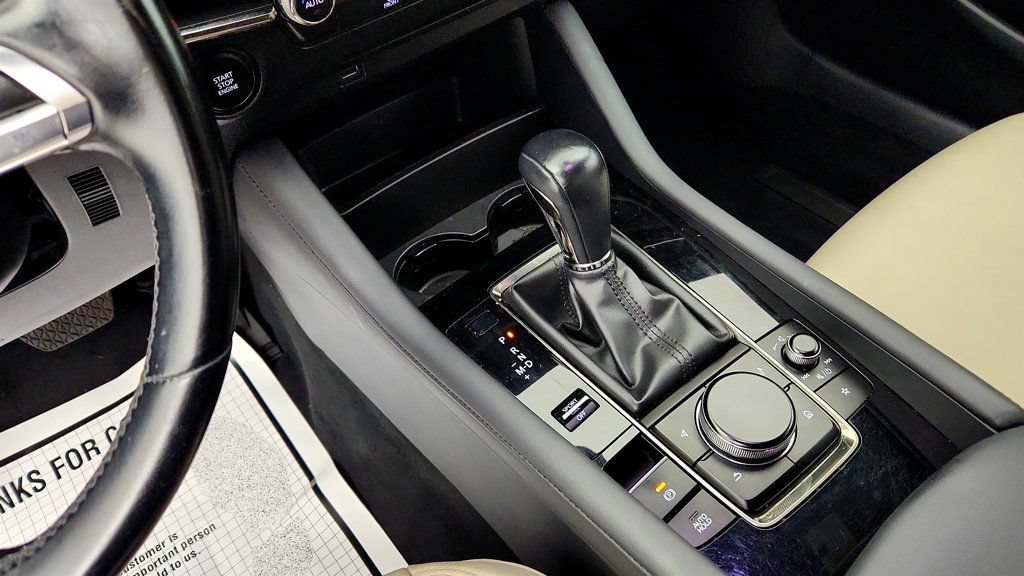 Used 2019 MAZDA MAZDA3 Hatchback FWD image 15