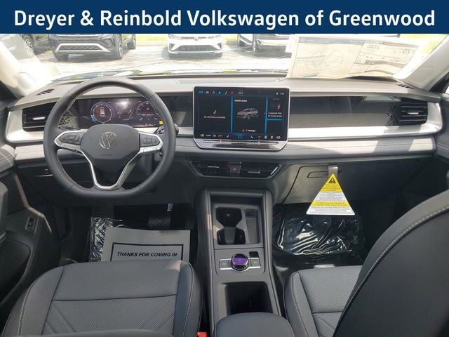 New 2025 Volkswagen Tiguan SE image 16