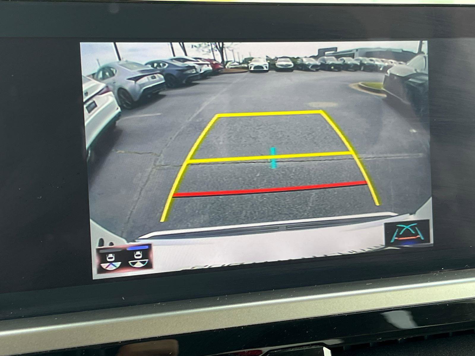 Certified 2022 Lexus GX 460 Premium w/ Premium Package AWD/4WD image 31