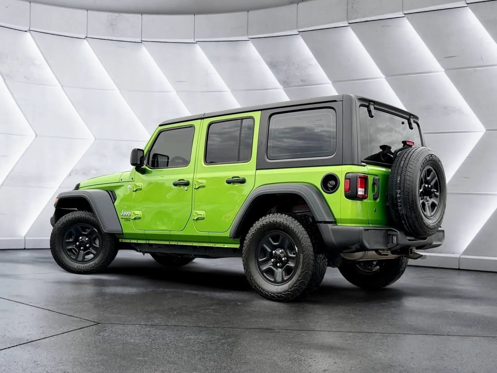 Used 2018 Jeep Wrangler Unlimited Sport AWD/4WD image 6