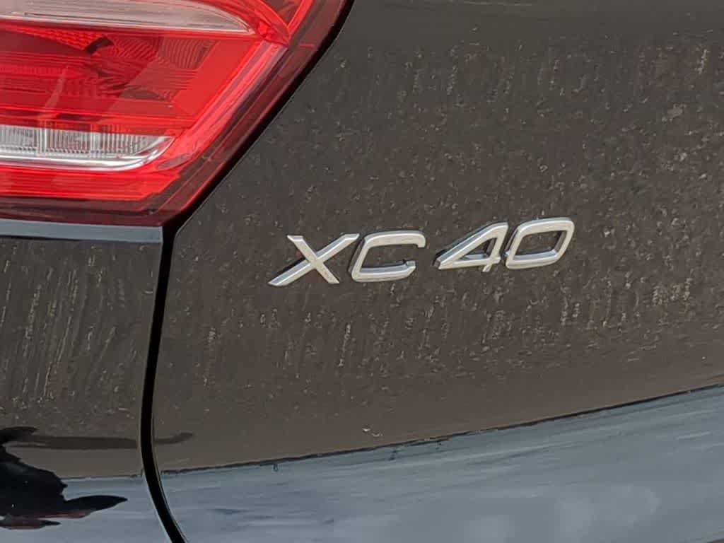 New 2026 Volvo XC40 B5 Plus w/ Protection Package Premier AWD/4WD image 12