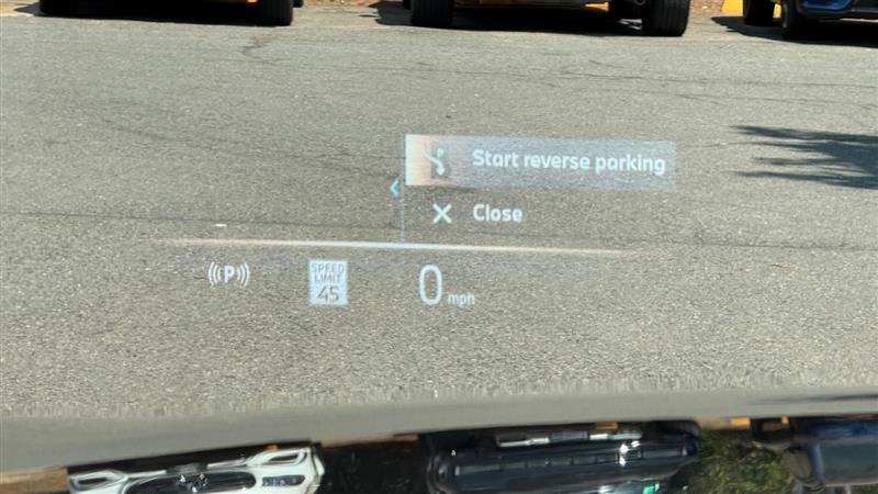 Used 2025 BMW 750e xDrive w/ Executive Package AWD/4WD image 47