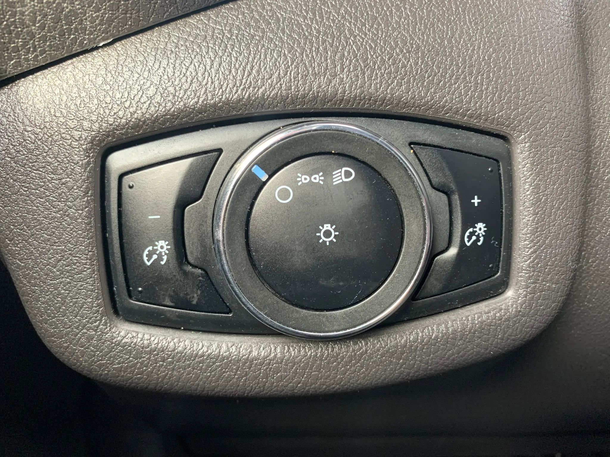 Used 2018 Ford Transit Connect XL image 18