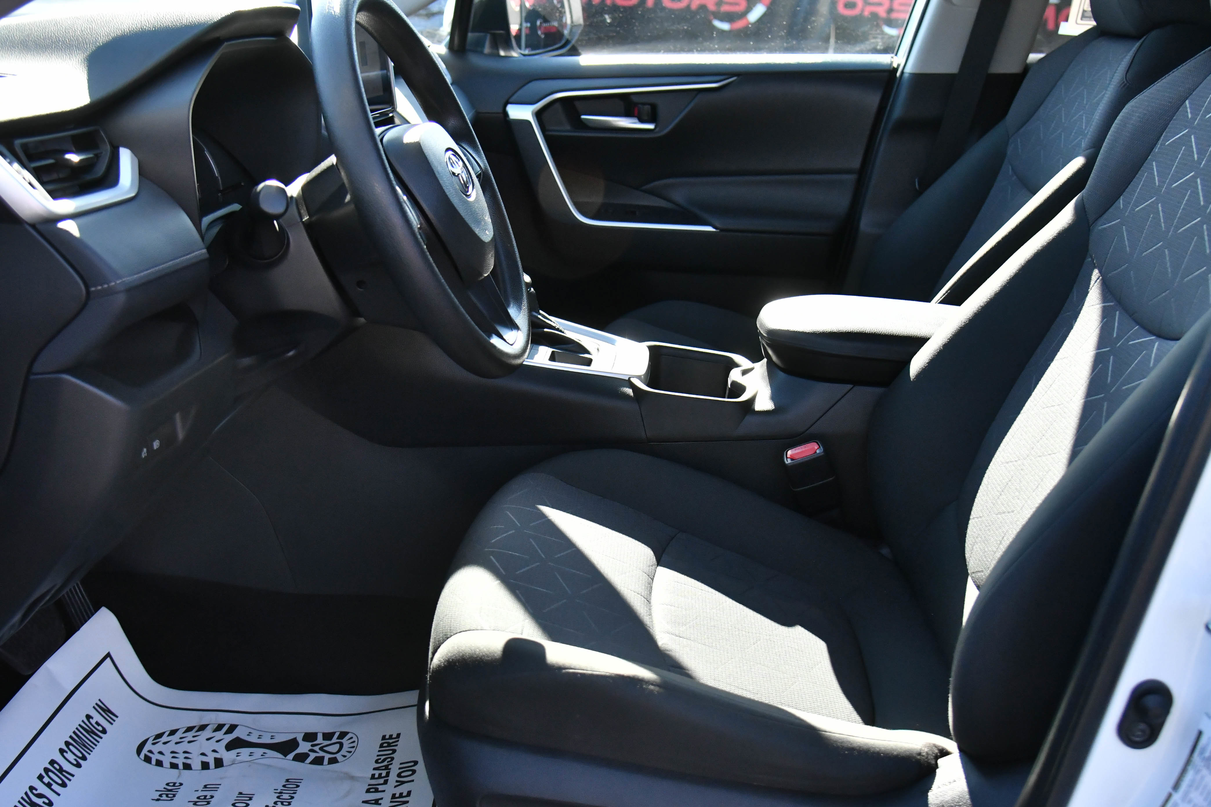 Used 2024 Toyota RAV4 XLE image 18