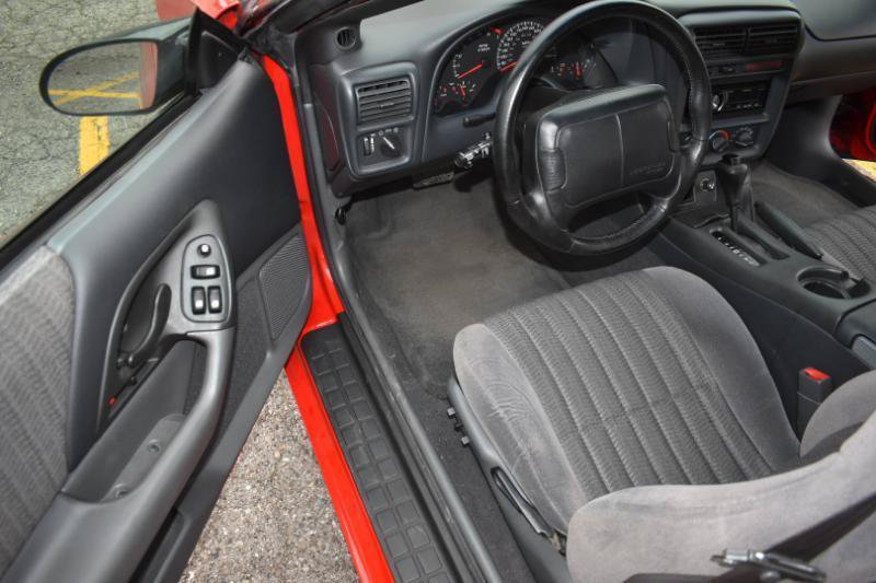 Used 1998 Chevrolet Camaro Z28 w/ Preferred Equipment Group 2 RWD image 32