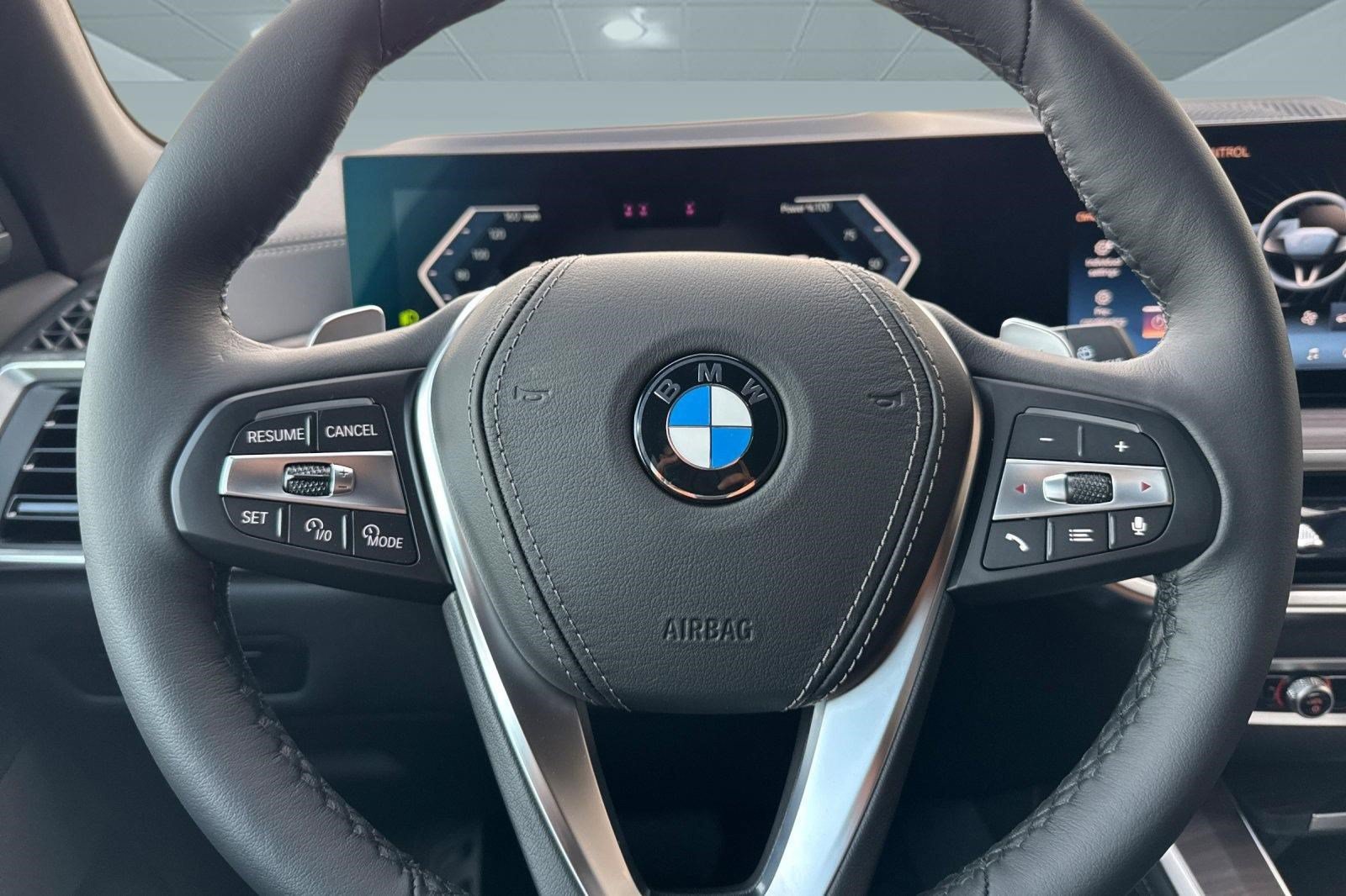 Used 2026 BMW X5 xDrive40i AWD/4WD image 16