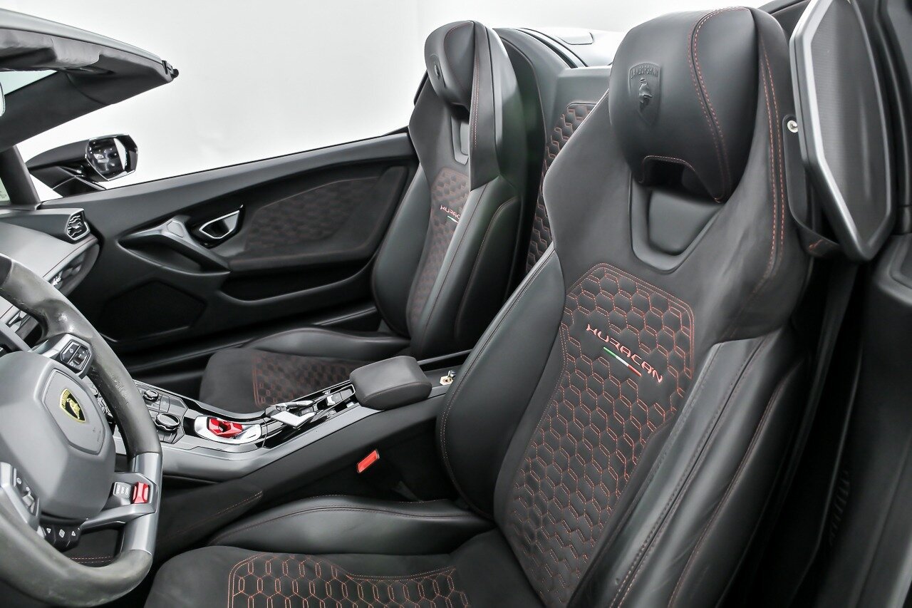 Used 2018 Lamborghini Huracan LP 580-2 RWD image 15