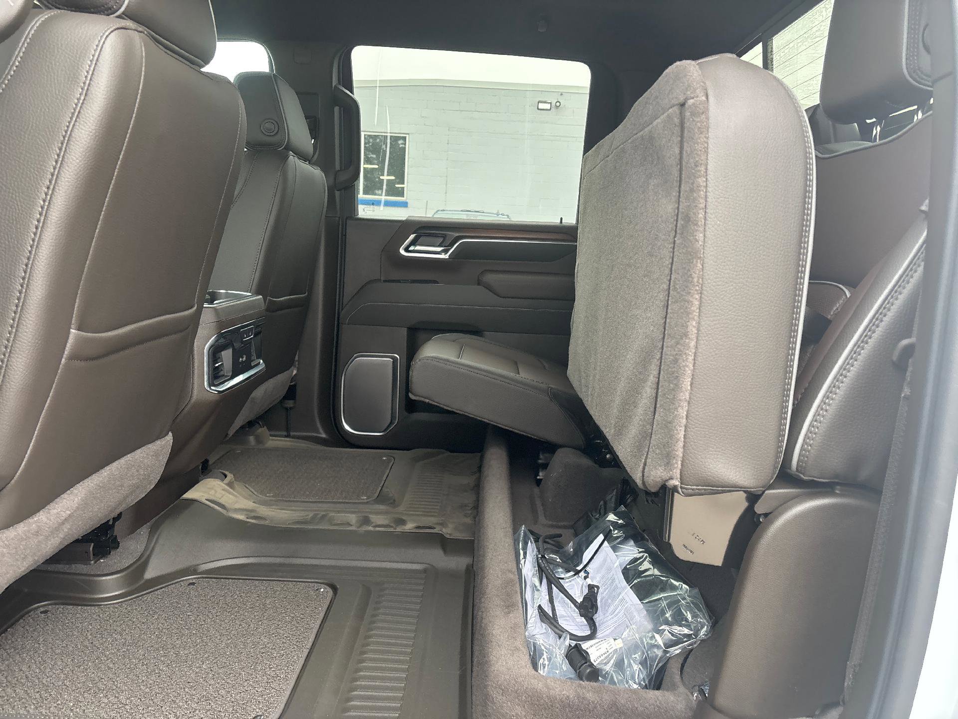 New 2026 GMC Sierra 3500 Denali w/ Technology Package image 37