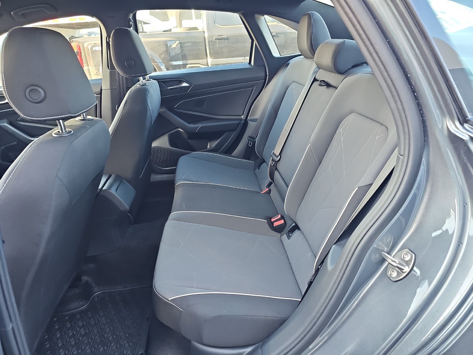 Used 2025 Volkswagen Jetta Sport FWD image 15