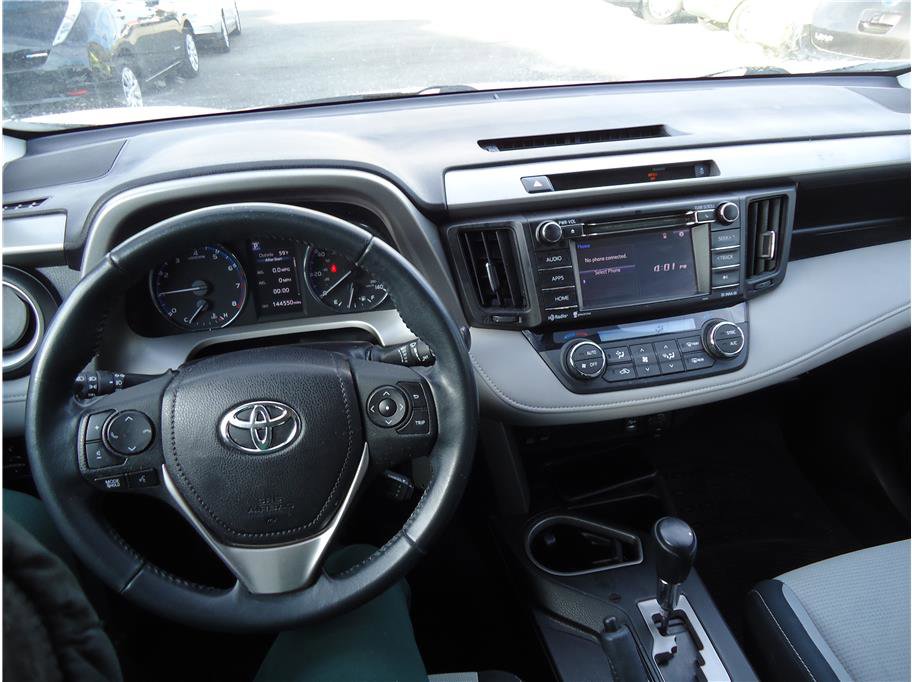 Used 2016 Toyota RAV4 XLE FWD image 16