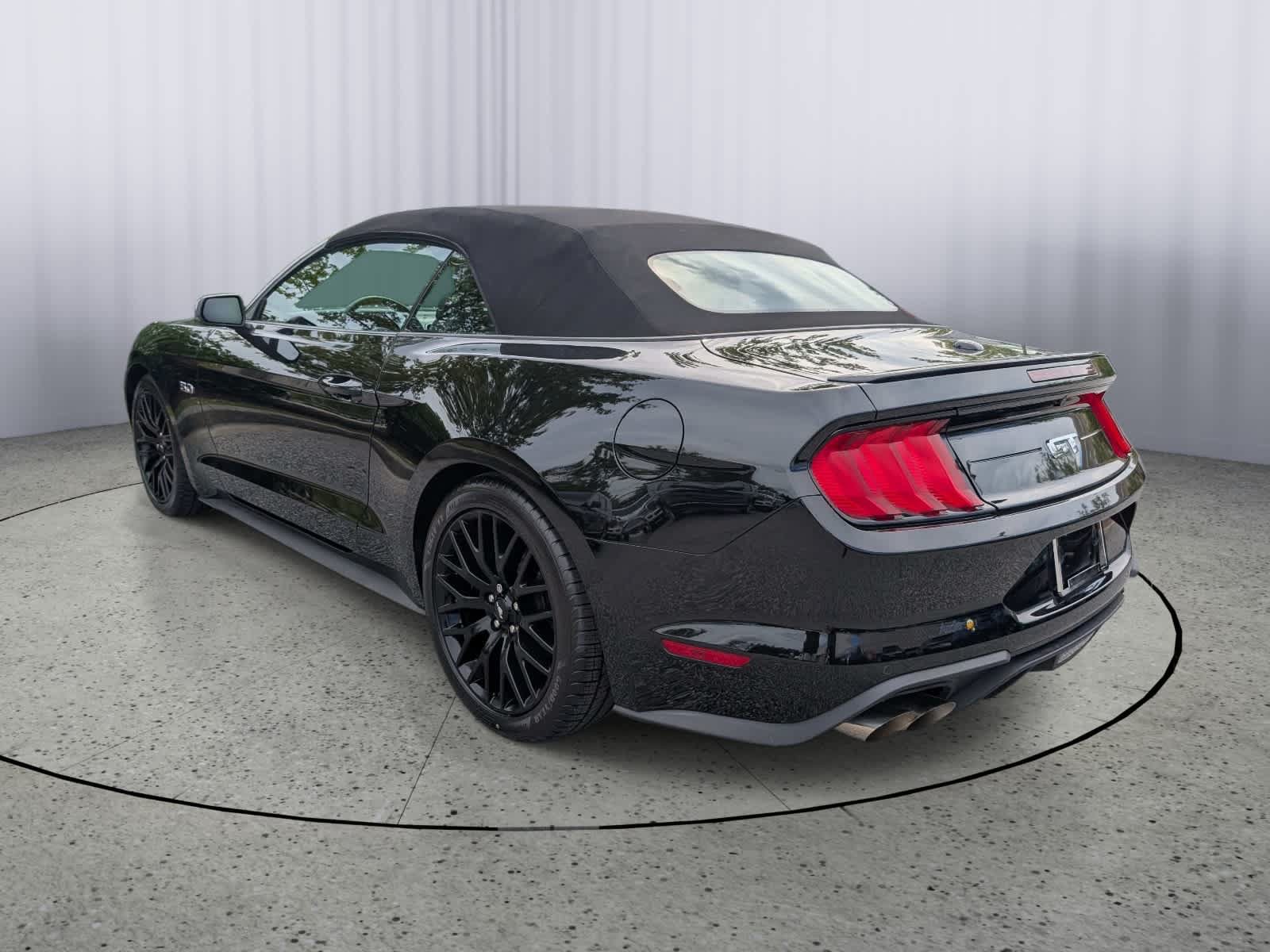 Used 2020 Ford Mustang GT Premium w/ GT Performance Package RWD image 10