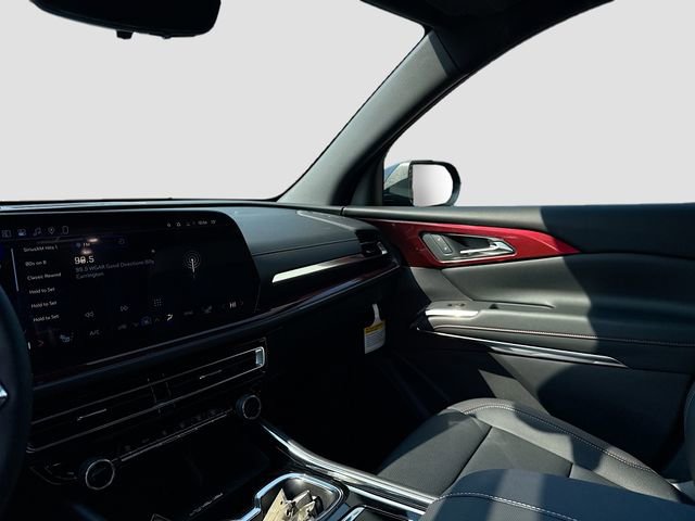 New 2026 Chevrolet Traverse Z71 w/ Driver Confidence Package image 25