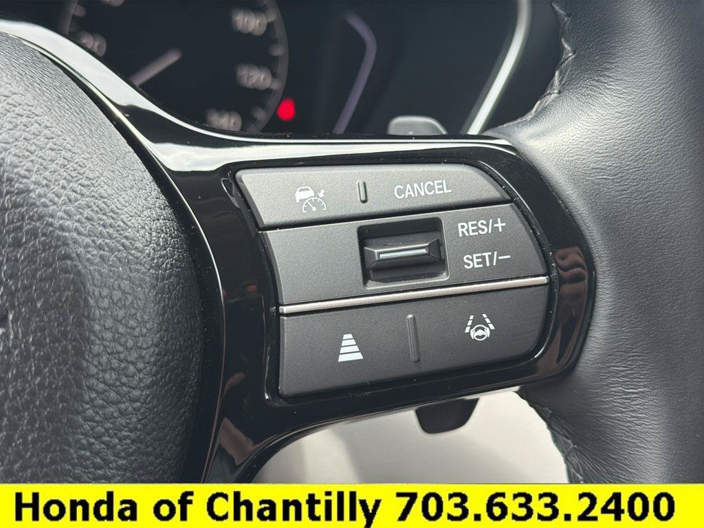 Certified 2025 Honda Pilot Touring image 13