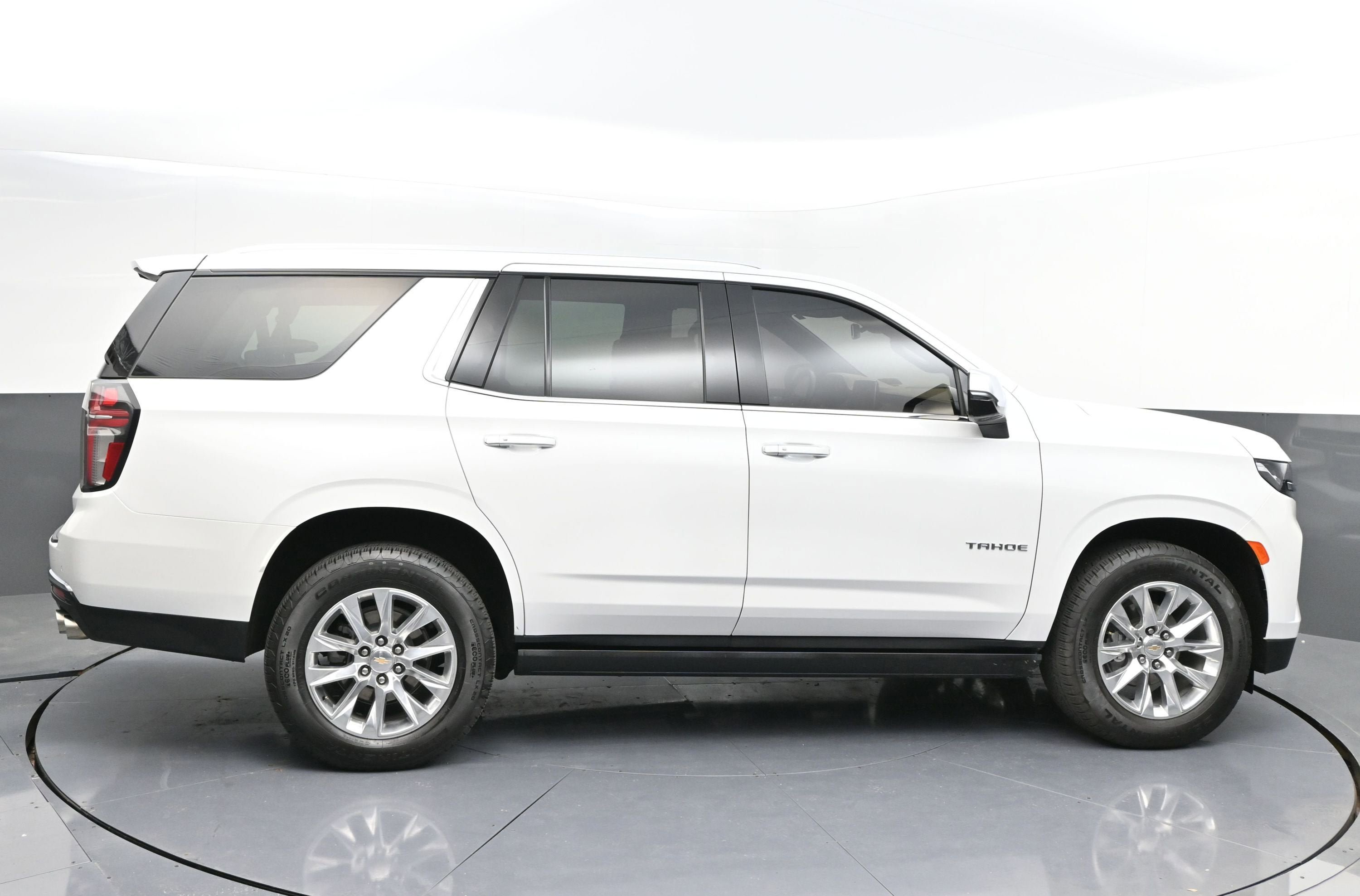 Used 2023 Chevrolet Tahoe Premier AWD/4WD image 8