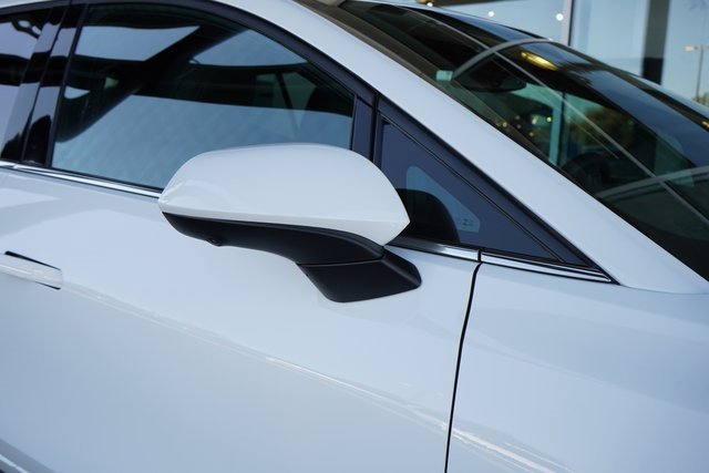 New 2025 Chevrolet Equinox EV LT image 11