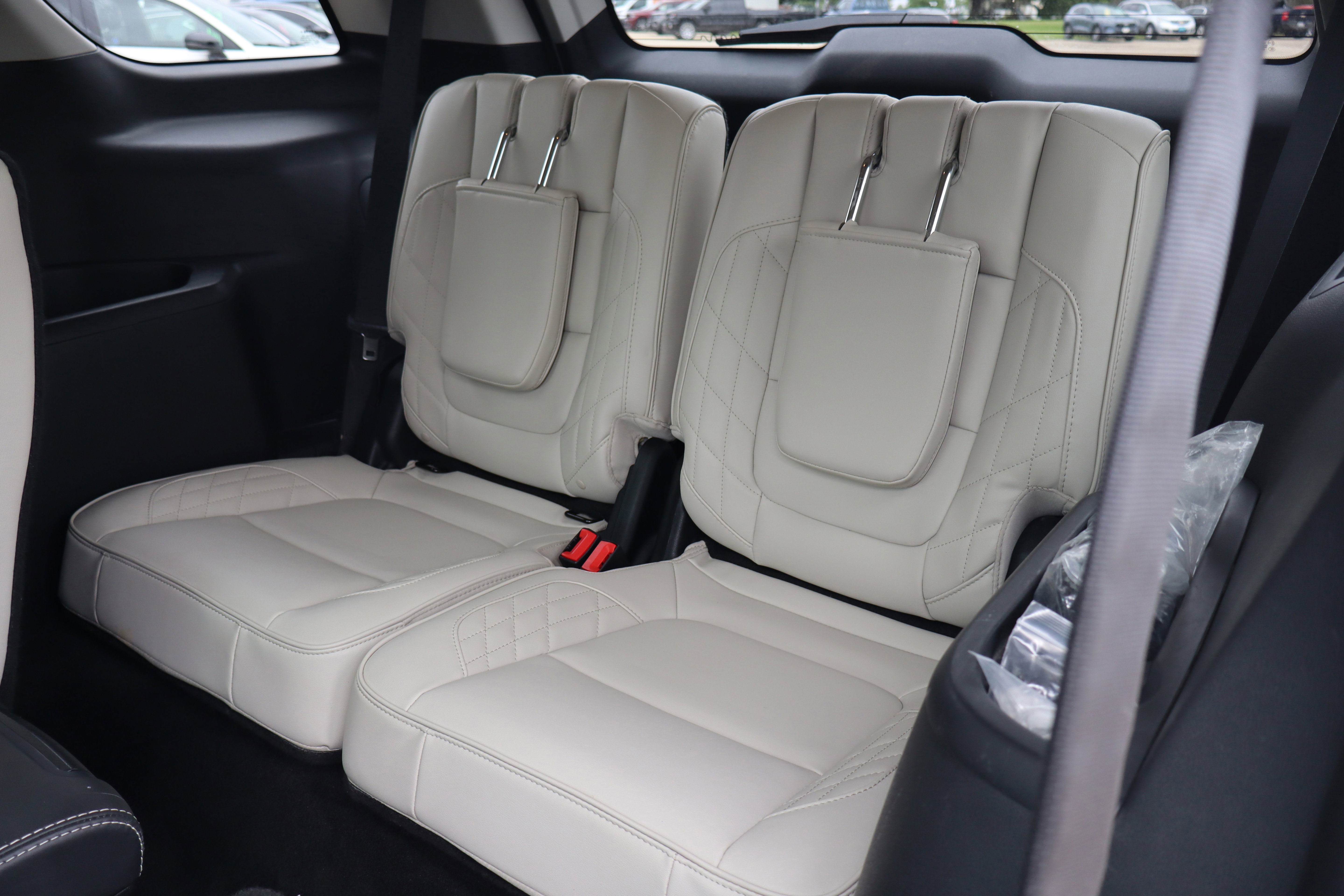 Used 2017 Ford Explorer Platinum AWD/4WD image 11