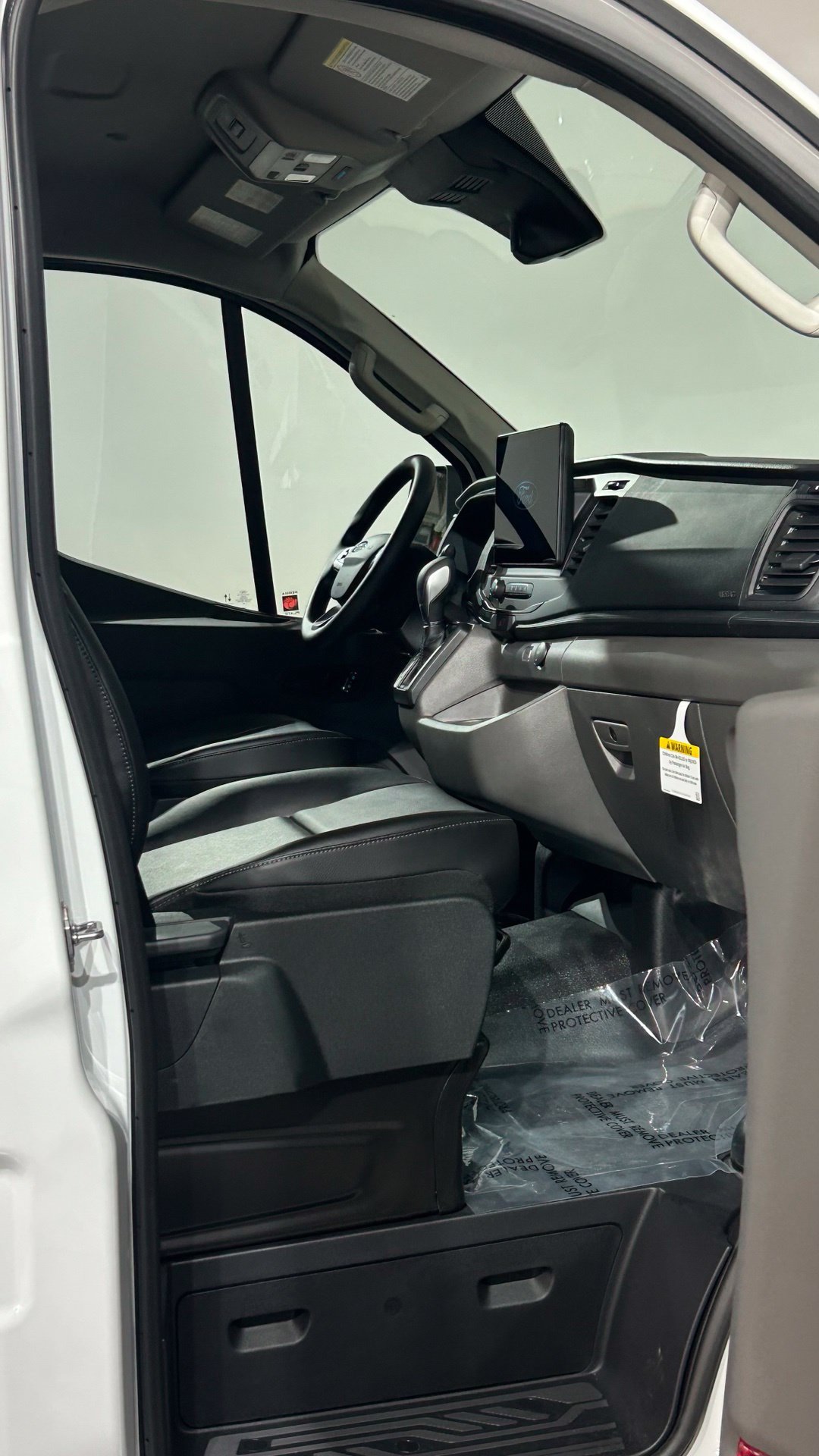 New 2026 Ford Transit 150 Low Roof RWD image 34
