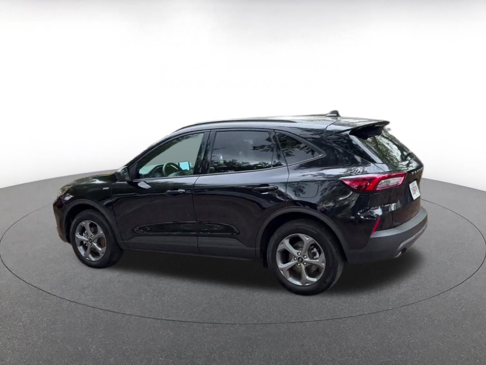 Used 2025 Ford Escape ST-Line AWD/4WD image 10