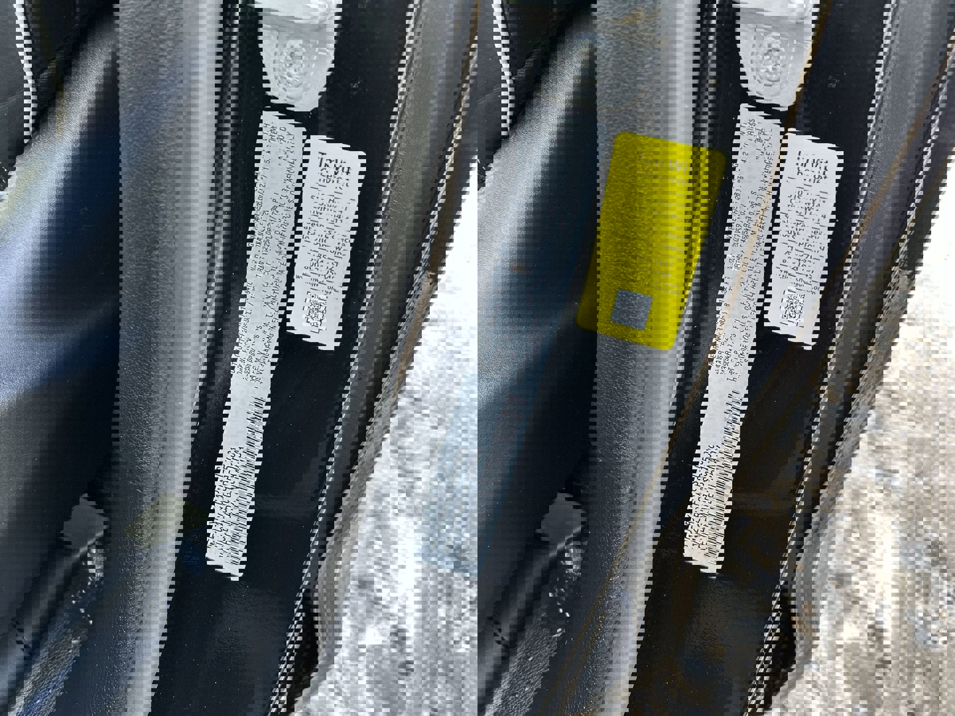 Used 2025 Chrysler Pacifica Limited image 29