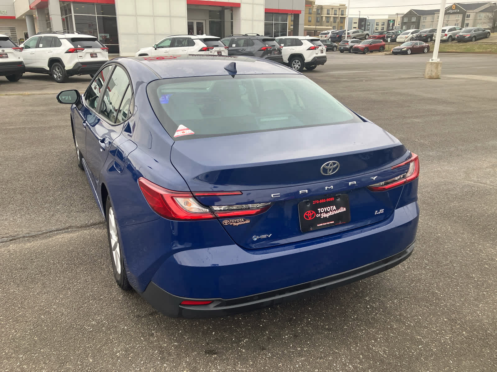 Used 2025 Toyota Camry LE image 5